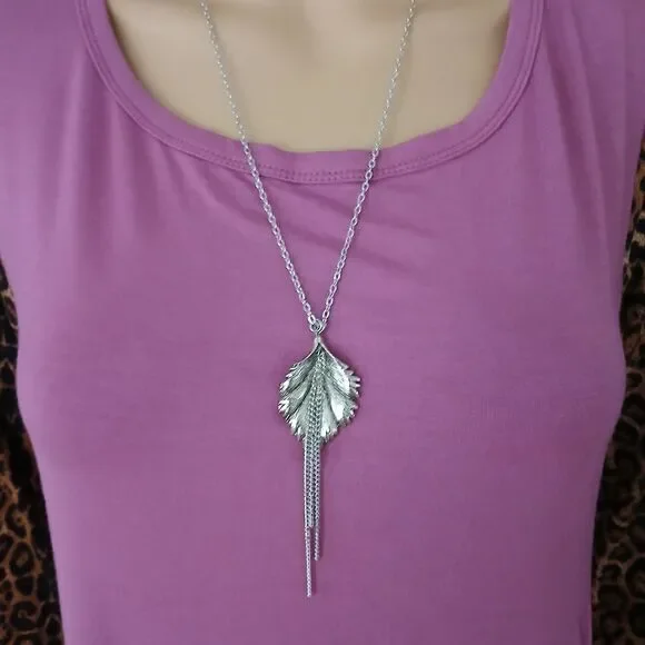 NEW Tunic Top & Necklace Women's LARGE Asymmetrical Blouse Leopard sleeves Flowy - Picture 2 of 13